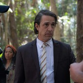 EdenS1_D5_Ep2_LisaTomasetti74_Katz_Samuel_Johnson__Every_Cloud_Productions-gallery411_Jul26235400.jpg image